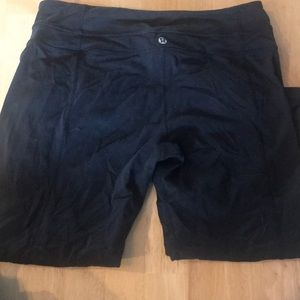 Reversible lululemon cropped yoga pants